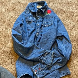 Wrangler Rose Denim Button down